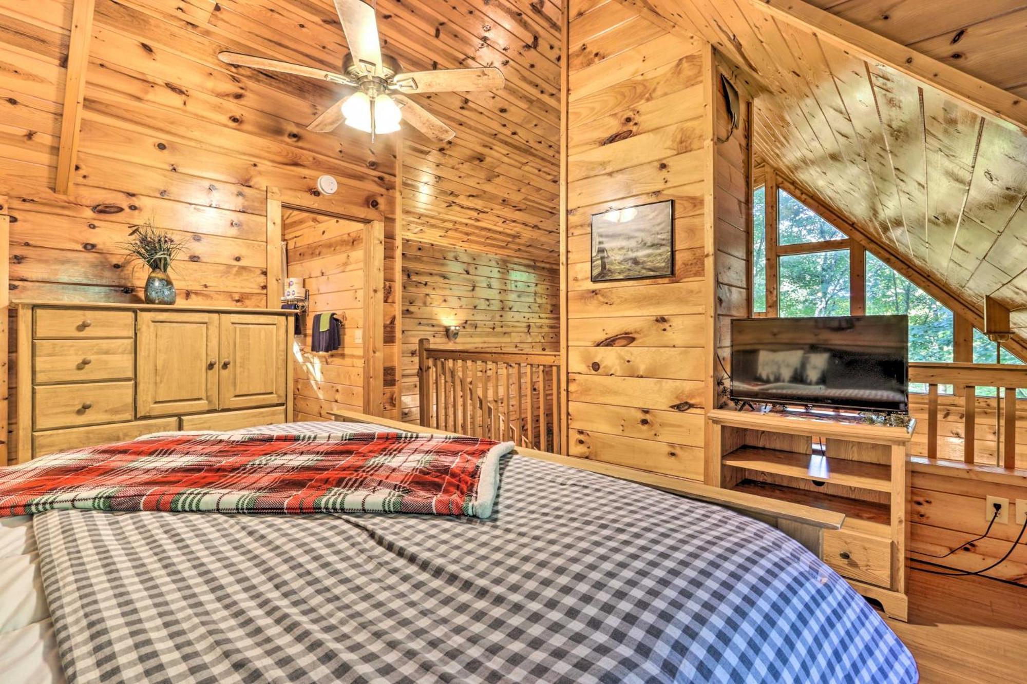 Cozy Mountain Cabin In Perfect Location Sevierville Exterior foto