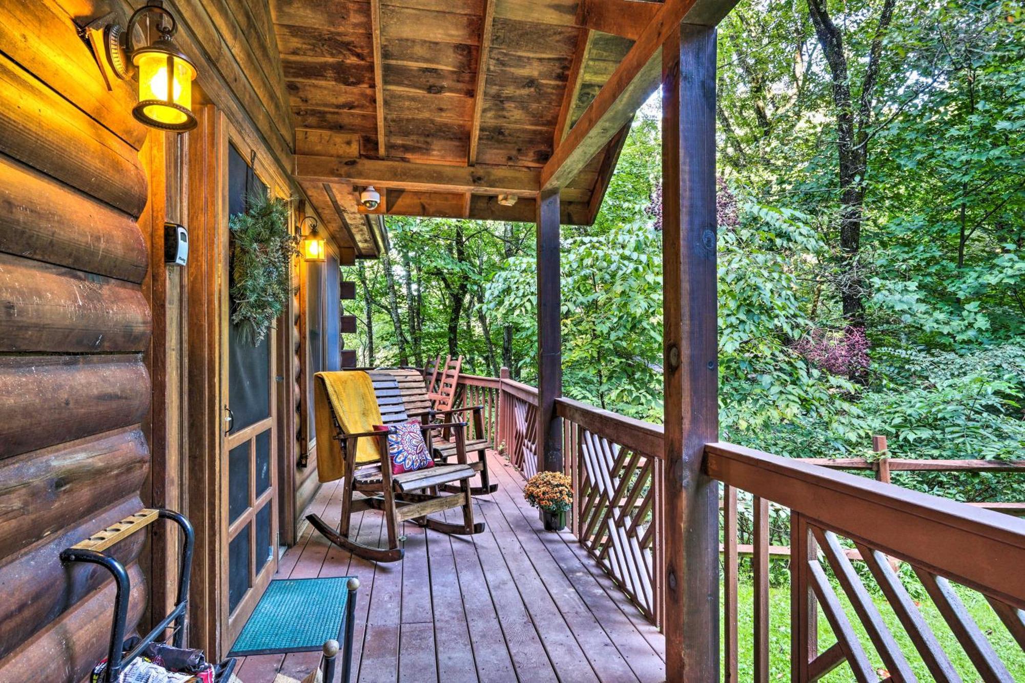 Cozy Mountain Cabin In Perfect Location Sevierville Exterior foto
